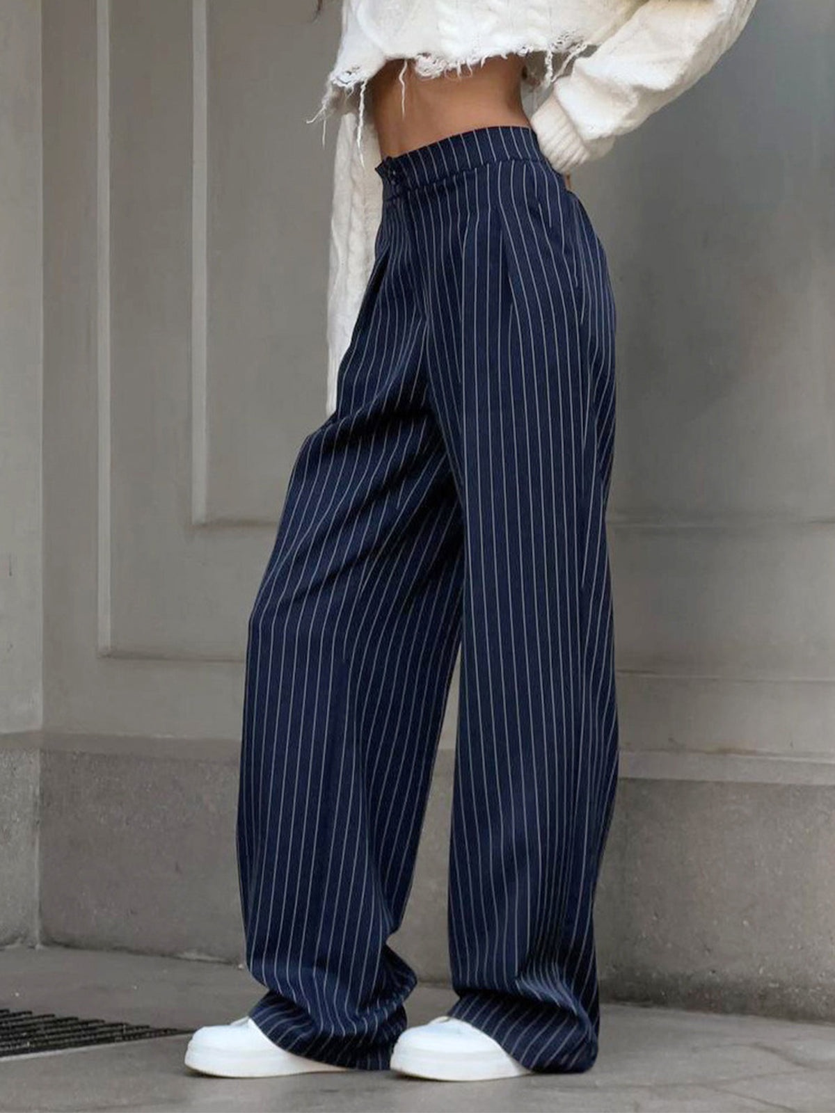 Pantalones Anchos Plisados con Rayas Diplomáticas